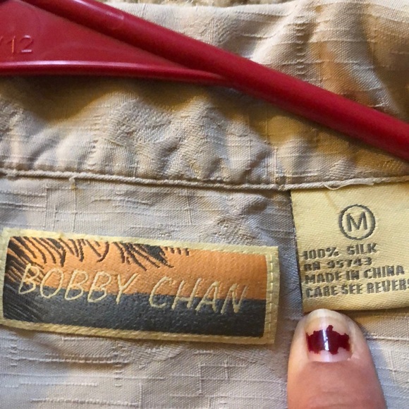 100% silk button up top size M - Picture 4 of 6